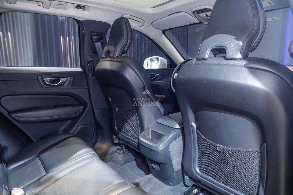 VOLVO XC60 T5 AWD MOMENTUM TP 2000CC T CT TC R18 2021 BLINDAJE 2+