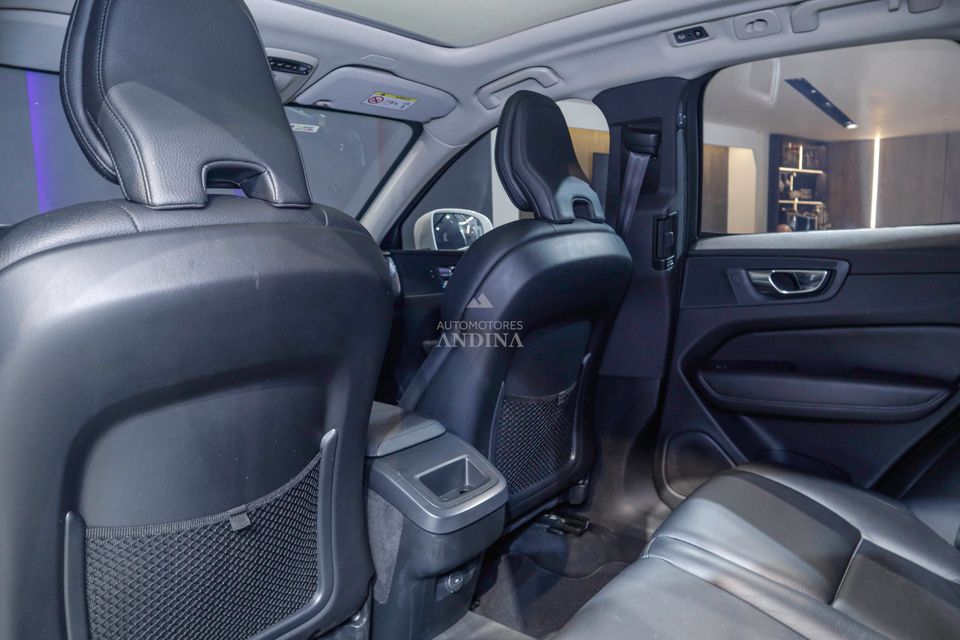 VOLVO XC60 T5 AWD MOMENTUM TP 2000CC T CT TC R18 2021 BLINDAJE 2+