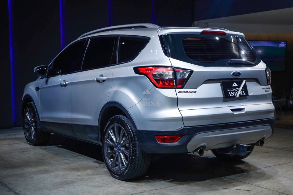 FORD ESCAPE TITANIUM TP 2000CC 4X2 2019