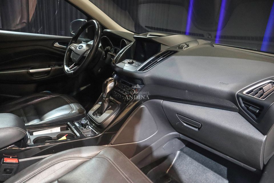 FORD ESCAPE TITANIUM TP 2000CC 4X2 2019