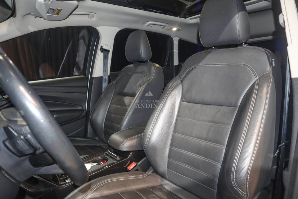 FORD ESCAPE TITANIUM TP 2000CC 4X2 2019