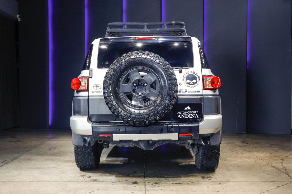 TOYOTA FJ CRUISER 4.0 V6 AT 4000CC 5P 4X4 2008