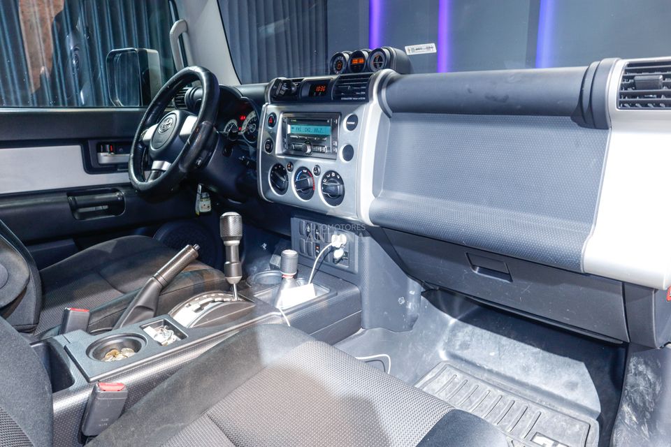 TOYOTA FJ CRUISER 4.0 V6 AT 4000CC 5P 4X4 2008