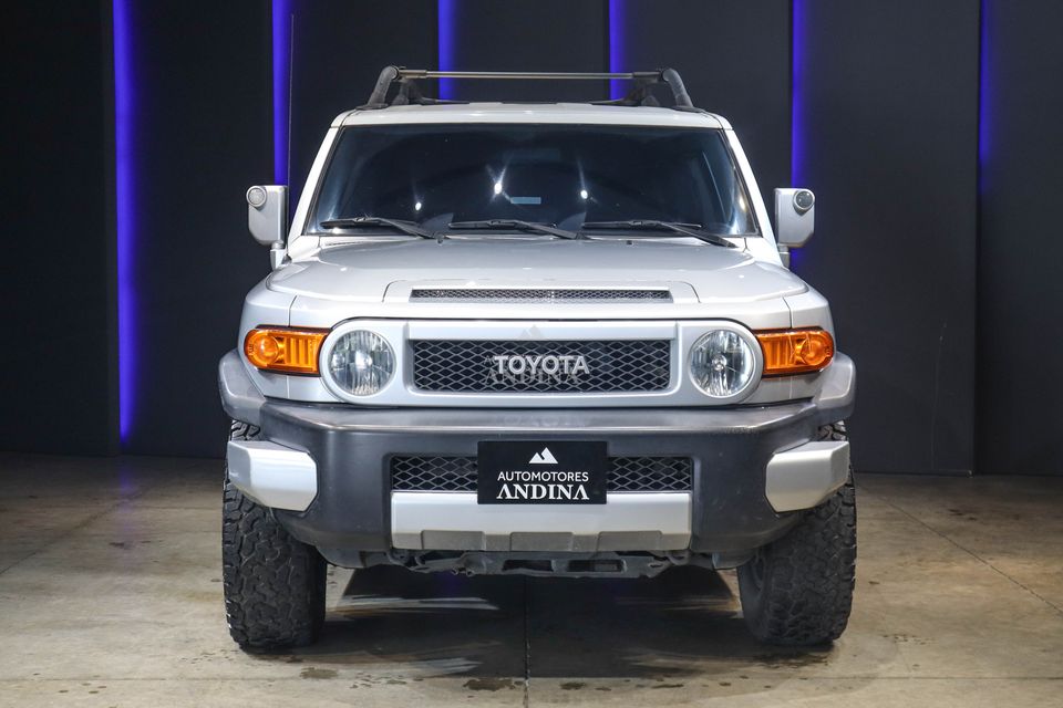 TOYOTA FJ CRUISER 4.0 V6 AT 4000CC 5P 4X4 2008