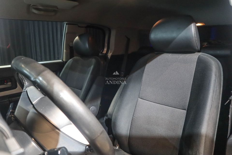 TOYOTA FJ CRUISER 4.0 V6 AT 4000CC 5P 4X4 2008