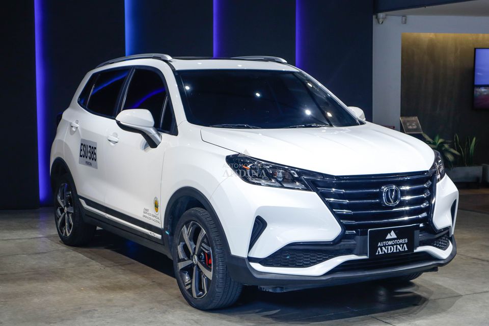 CHANGAN CS15 LUXURY PRO MT 1500CC AA 2AB ABS 2022