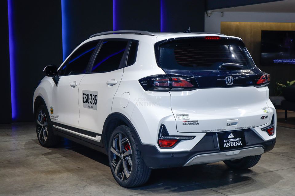 CHANGAN CS15 LUXURY PRO MT 1500CC AA 2AB ABS 2022