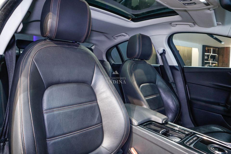 JAGUAR XE 2.0 I4 PRESTIGE TP 2000CC T CT TC 2019