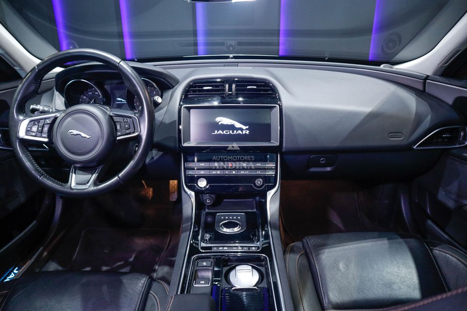 JAGUAR XE 2.0 I4 PRESTIGE TP 2000CC T CT TC 2019
