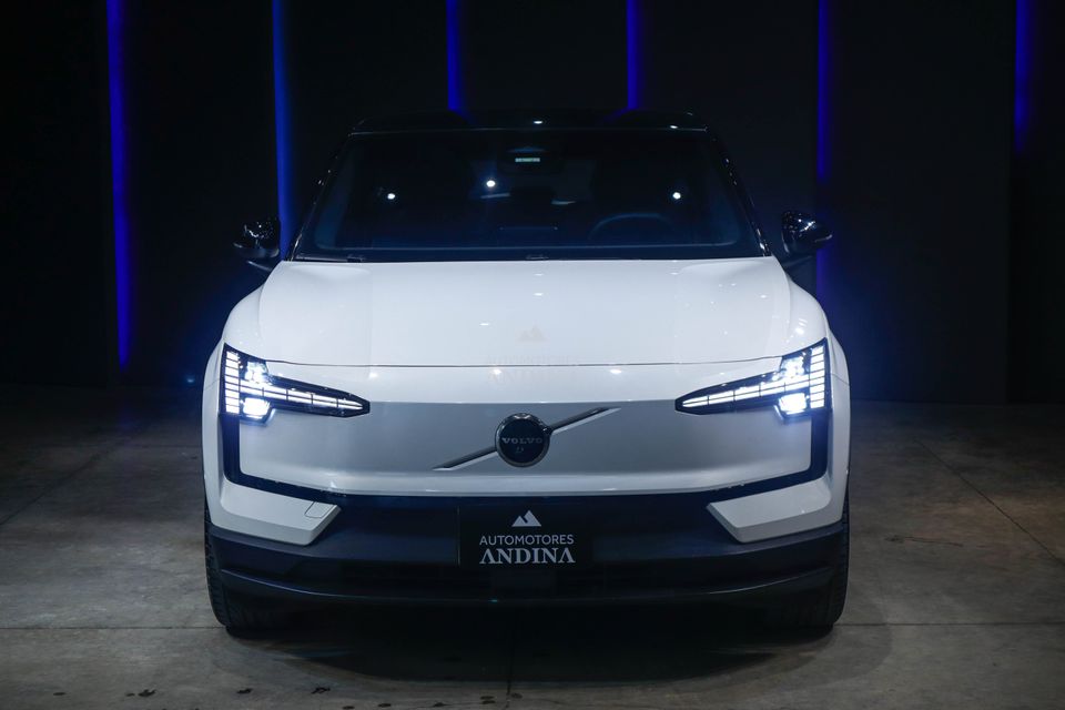 VOLVO EX30 EXTENDED RANGE ULTRA AT 203KW 4X2 2024