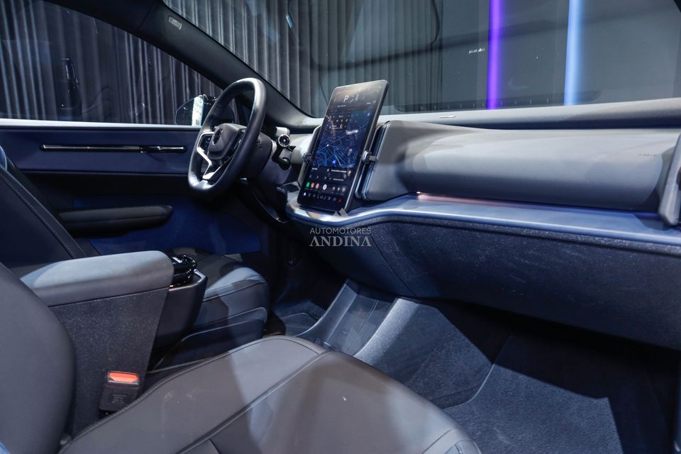 VOLVO EX30 EXTENDED RANGE ULTRA AT 203KW 4X2 2024