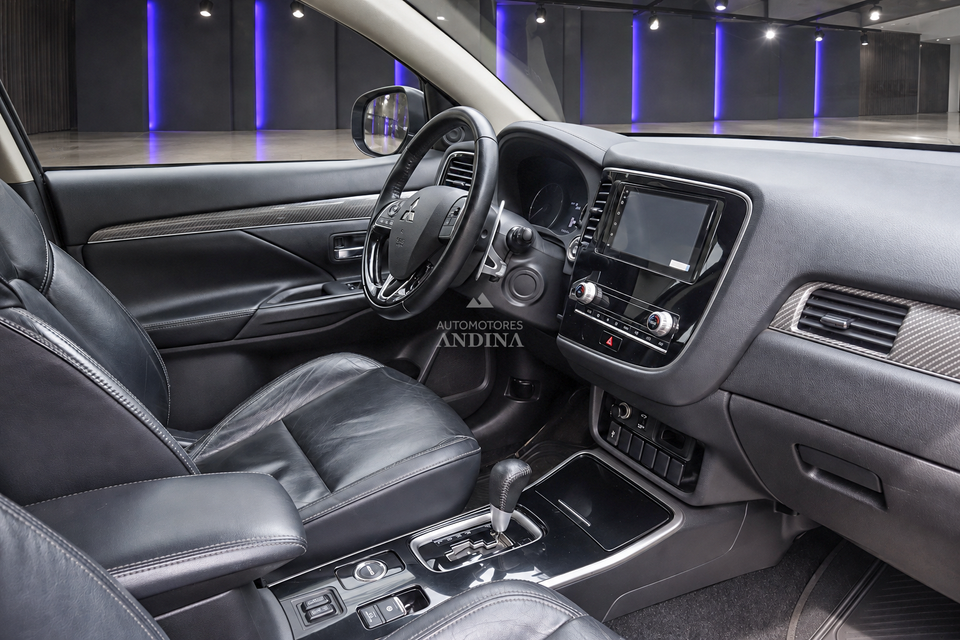 MITSUBISHI OUTLANDER KAITEKI FULL TP 2400CC 4X4 7PSJ 7AB CT TC 2023