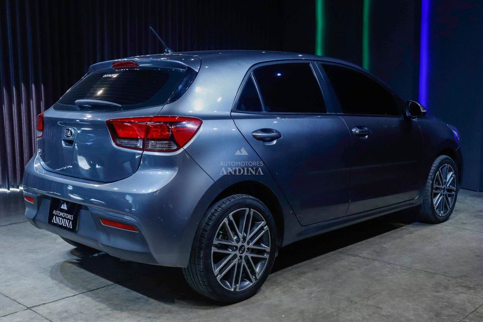 KIA RIO VIBRANT TP 1400CC 5P 2019