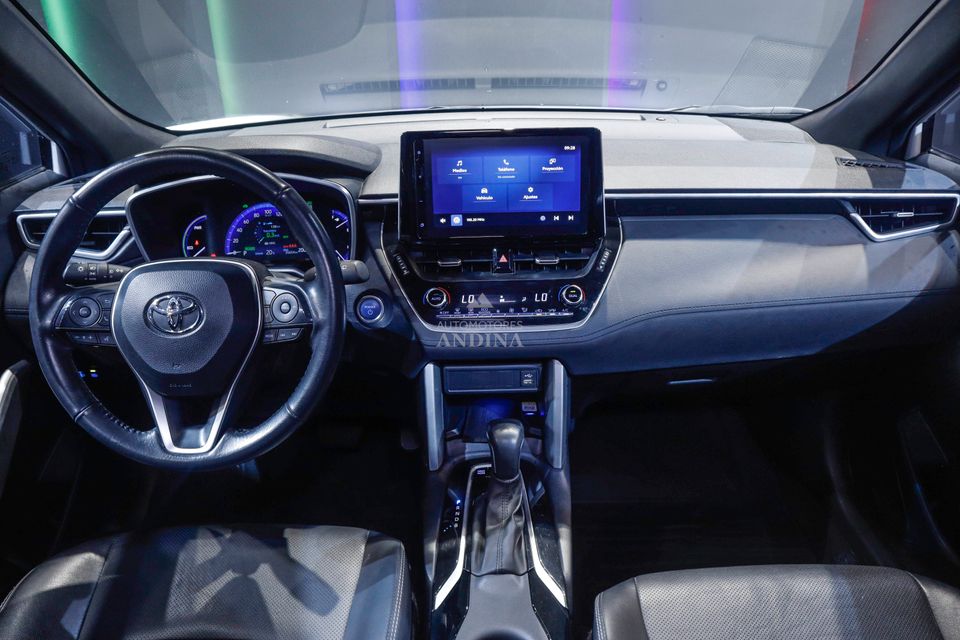 TOYOTA COROLLA CROSS SE-G HYBRID TP 1800CC 7AB 4X2 CT R18 2024