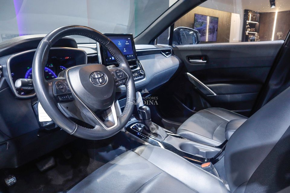 TOYOTA COROLLA CROSS SE-G HYBRID TP 1800CC 7AB 4X2 CT R18 2024