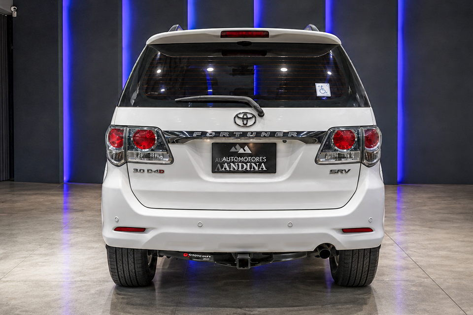 TOYOTA FORTUNER SR5 AT 3000CC TD 4X4 2014