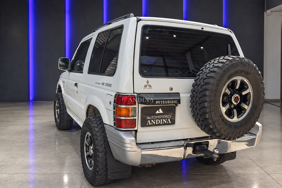 MITSUBISHI MONTERO V13 MT 3000CC 3P 2005