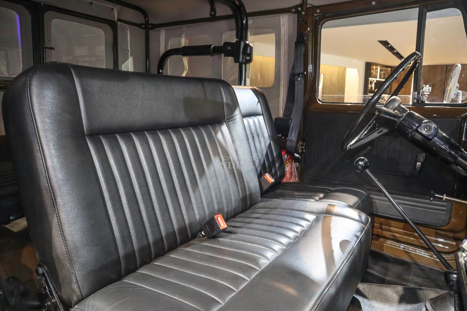 TOYOTA LAND CRUISER FJ40 MT 4200CC CORTO LONA 1977