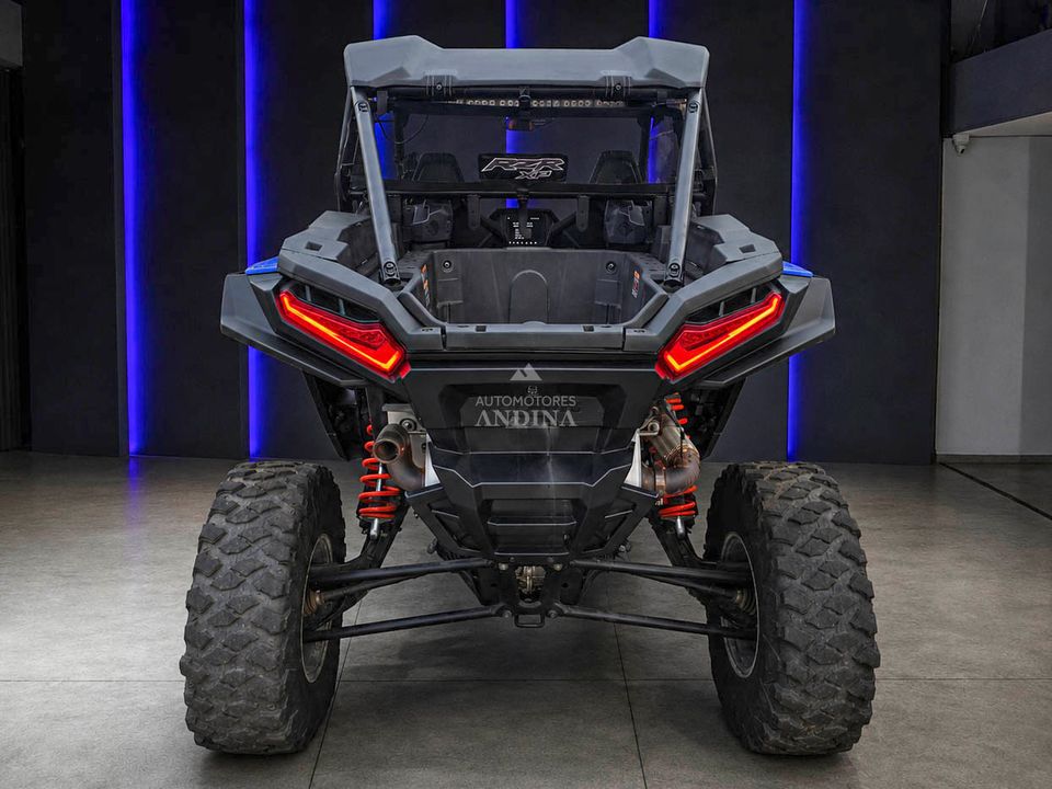POLARIS RZR XP 1000 ULTIMATE 2025