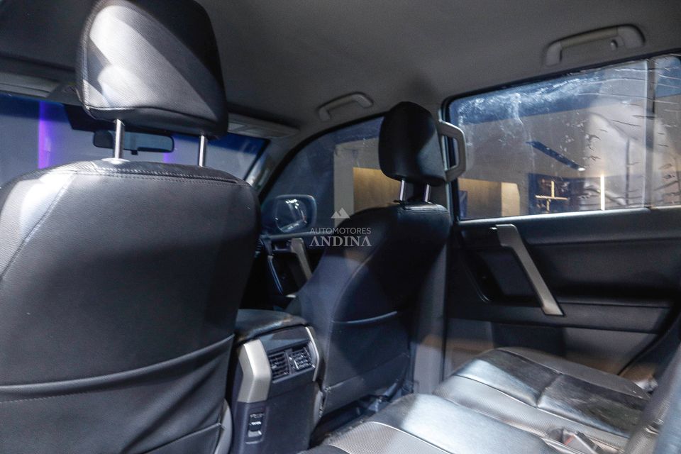 TOYOTA PRADO TX AMBISSION AT 4000CC 5P 2013