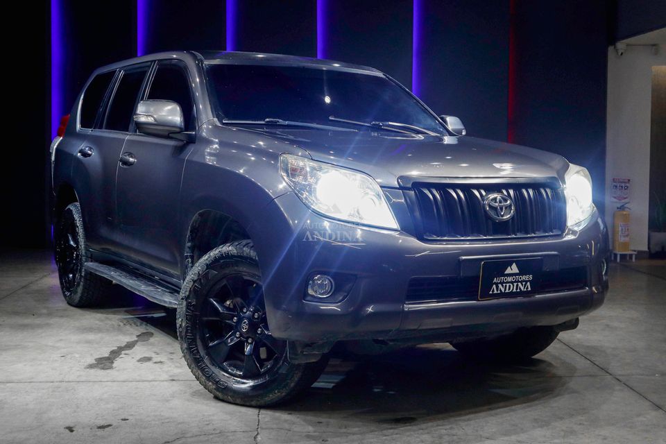 TOYOTA PRADO TX AMBISSION AT 4000CC 5P 2013