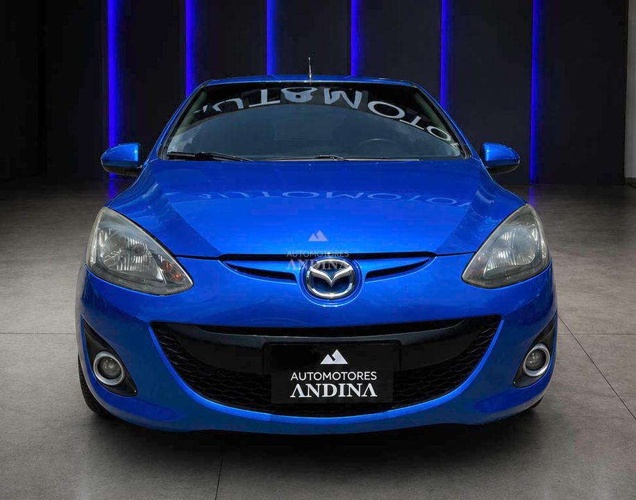 MAZDA 2 15HA1C AT 1500CC 5P 2013