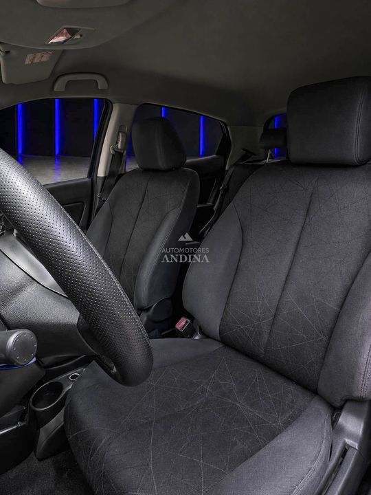 MAZDA 2 15HA1C AT 1500CC 5P 2013