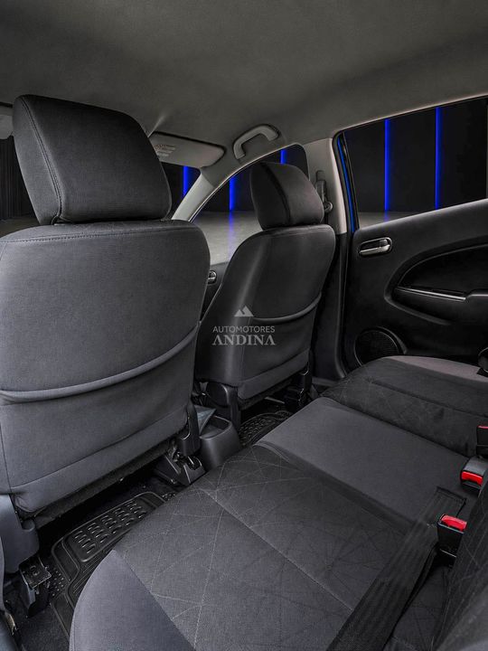 MAZDA 2 15HA1C AT 1500CC 5P 2013
