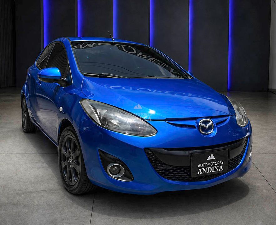 MAZDA 2 15HA1C AT 1500CC 5P 2013