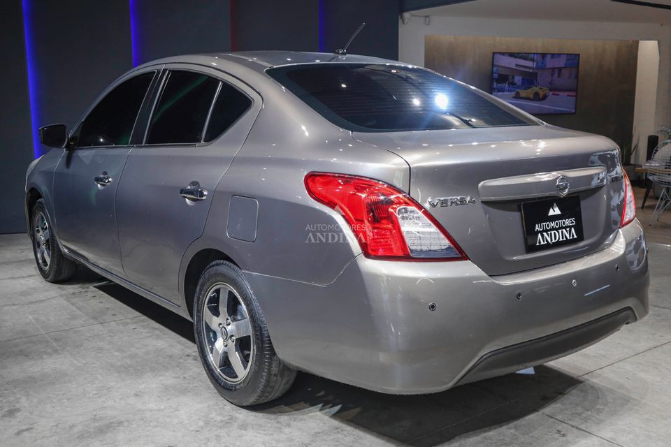 NISSAN VERSA ADVANCE AT 1600CC 2AB ABS 2019