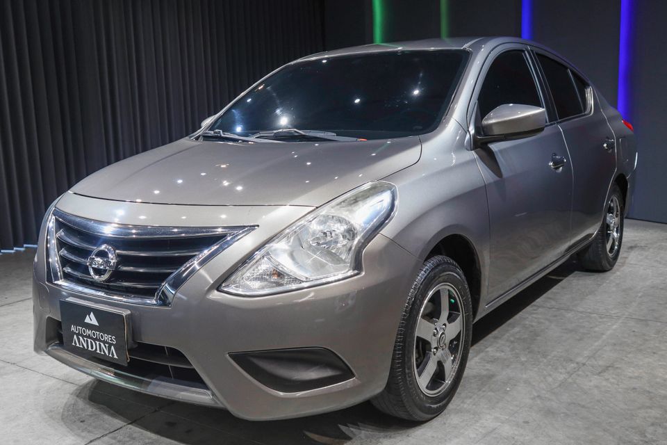 NISSAN VERSA ADVANCE AT 1600CC 2AB ABS 2019
