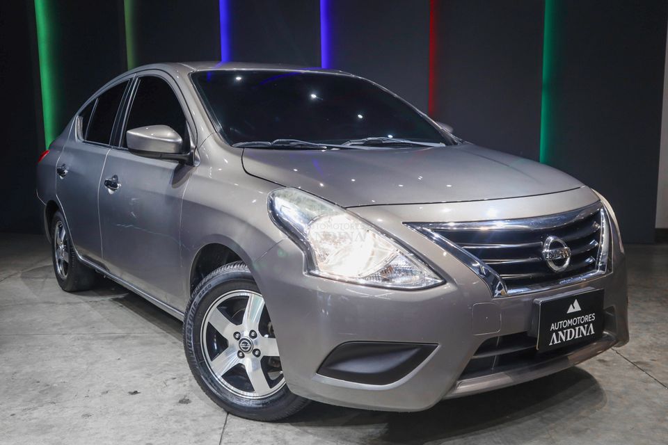NISSAN VERSA ADVANCE AT 1600CC 2AB ABS 2019