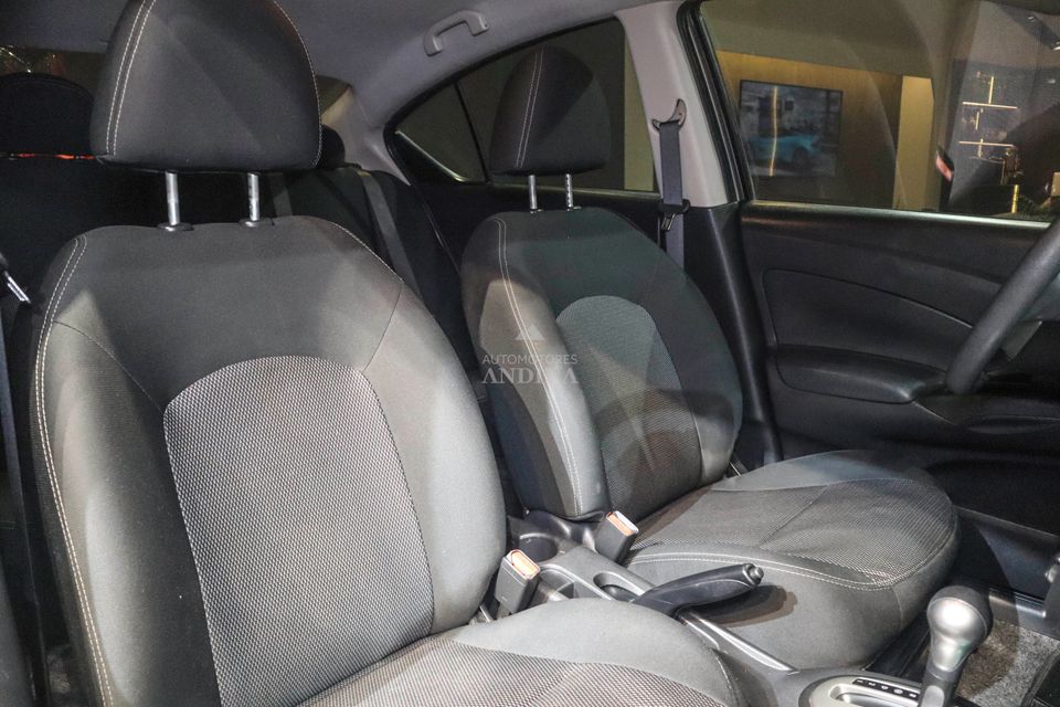 NISSAN VERSA ADVANCE AT 1600CC 2AB ABS 2019