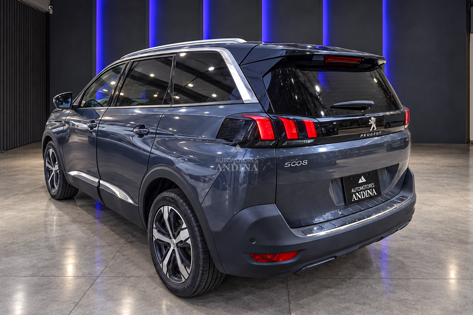 PEUGEOT 5008 ALLURE TP 1600CC T CT 2020