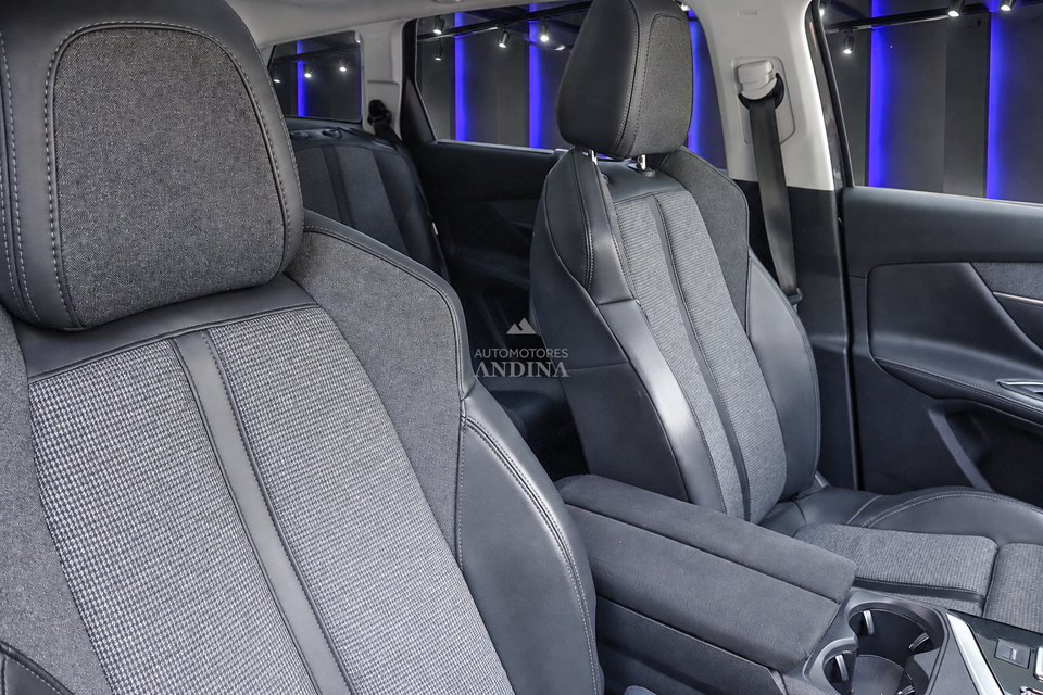 PEUGEOT 5008 ALLURE TP 1600CC T CT 2020
