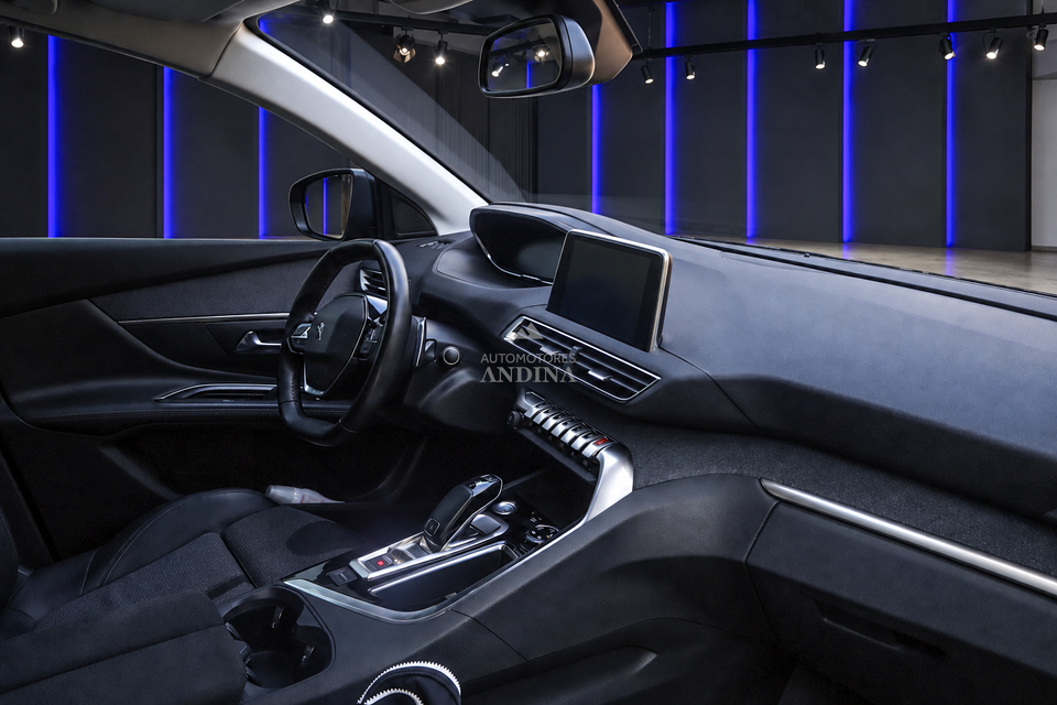 PEUGEOT 5008 ALLURE TP 1600CC T CT 2020