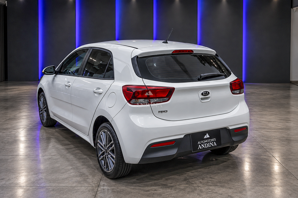 KIA RIO VIBRANT TP 1400CC 4P 2020
