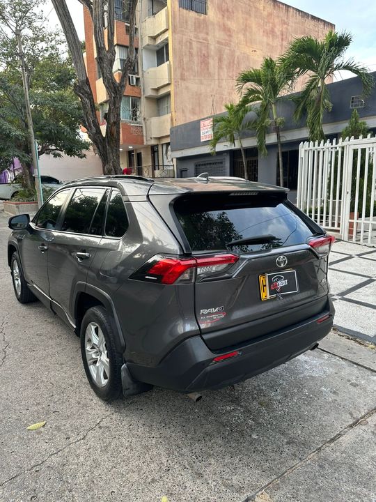 TOYOTA RAV4 2.0L TP 2000CC 4X2 7AB CT 2020