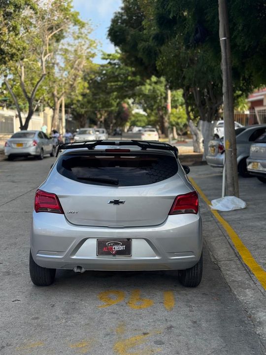 CHEVROLET JOY HATCHBACK MT 1400CC 5P 2AB ABS 2022