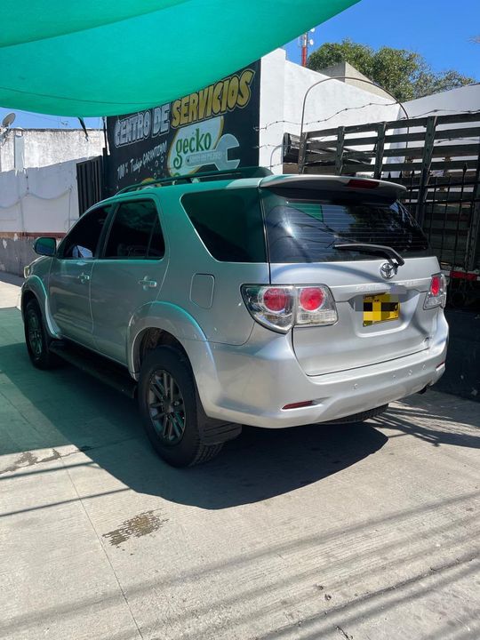 TOYOTA FORTUNER 2.7L MT 2700CC 4X2 2013