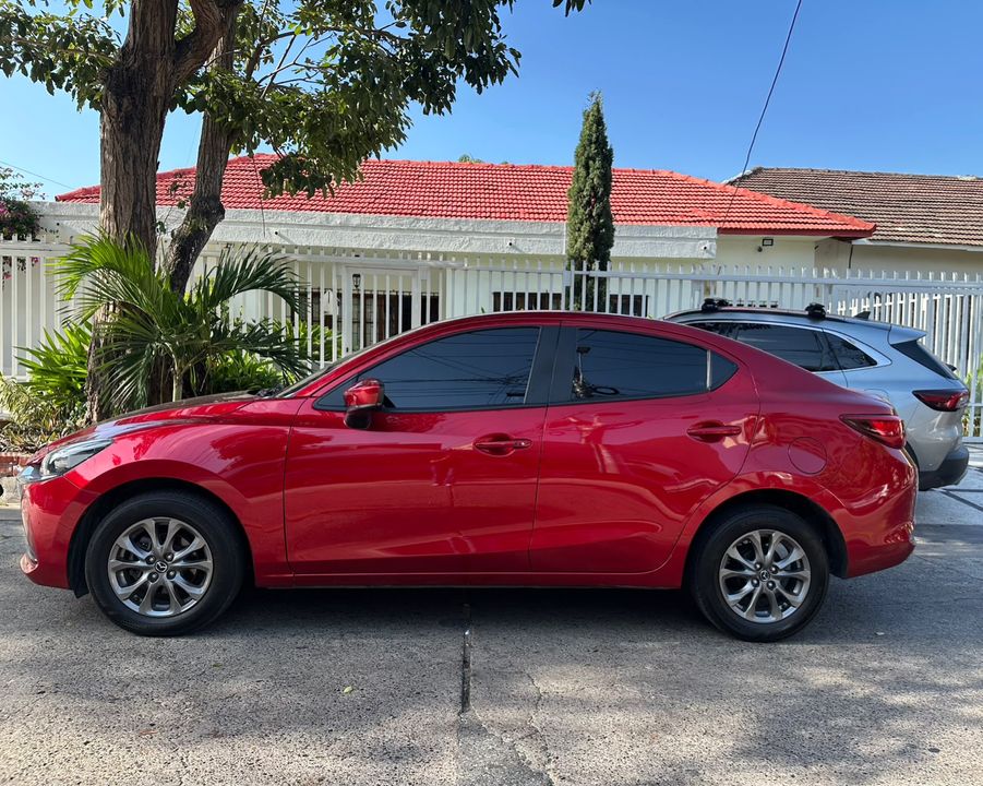 MAZDA 2 TOURING SEDAN TP 1500CC 6AB 2024