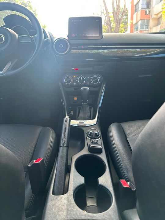 MAZDA 2 TOURING SEDAN TP 1500CC 6AB 2024