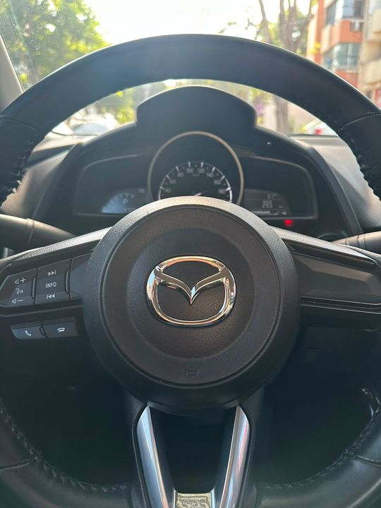 MAZDA 2 TOURING SEDAN TP 1500CC 6AB 2024