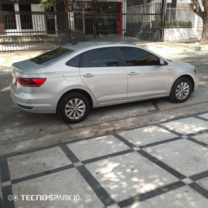 VOLKSWAGEN VIRTUS COMFORTLINE TP 1600CC 4AB ABS R15 2020