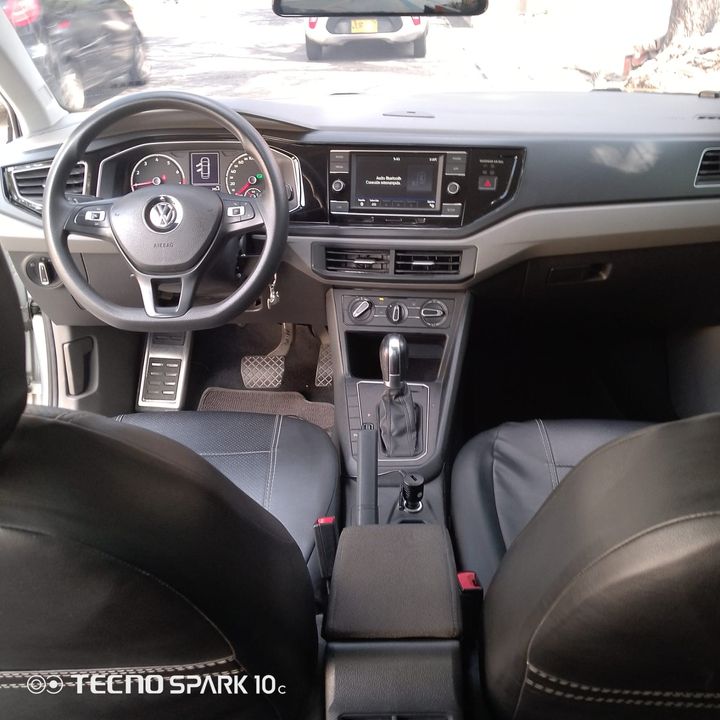 VOLKSWAGEN VIRTUS COMFORTLINE TP 1600CC 4AB ABS R15 2020