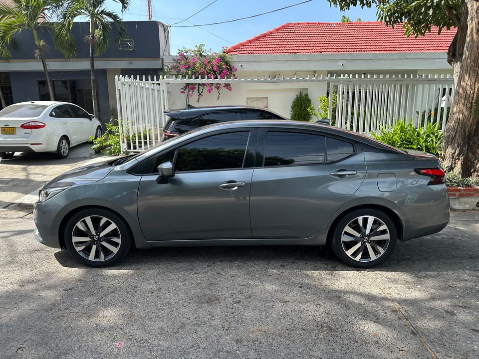 NISSAN VERSA EXCLUSIVE AT 1600CC TC RIN 17 2022