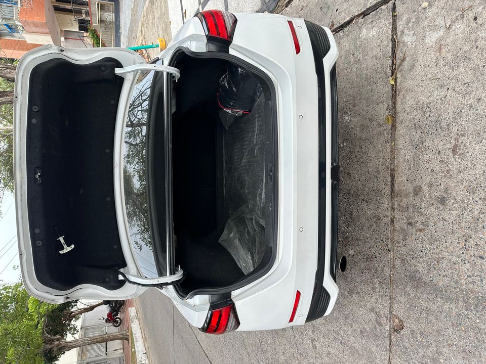 NISSAN SENTRA SR AT 2000CC 6AB ABS R18 2025