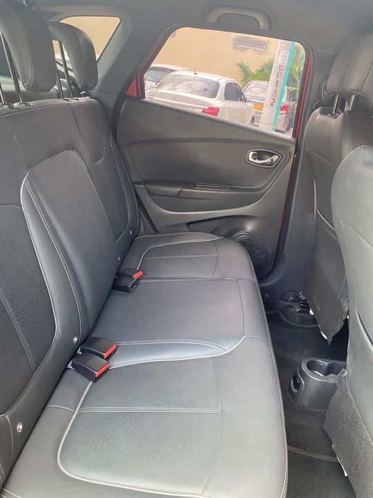 RENAULT CAPTUR INTENS BOSE TP 2000CC 2021