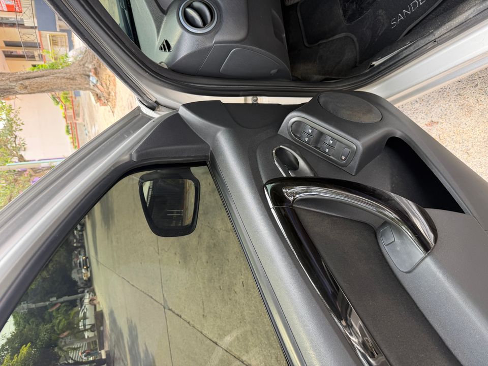 RENAULT SANDERO INTENS / AT AT 1600CC AA 16V 2AB 2016