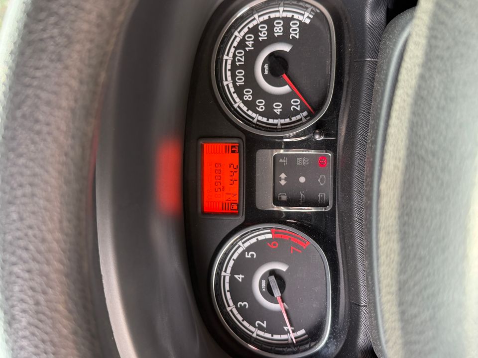RENAULT SANDERO INTENS / AT AT 1600CC AA 16V 2AB 2016